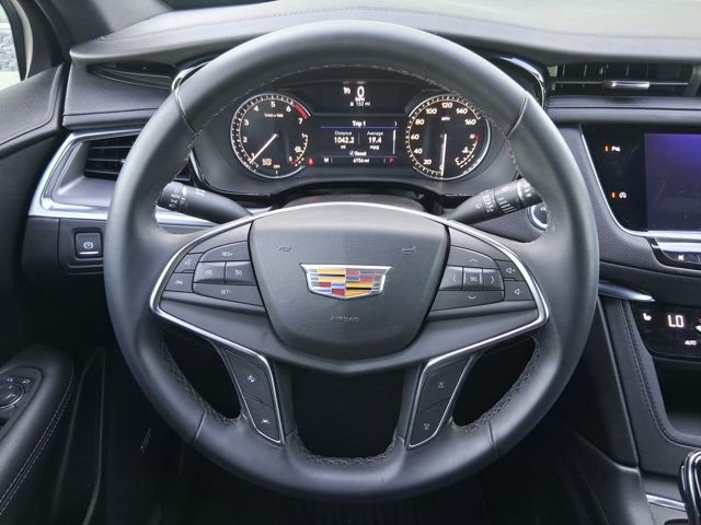 Certified 2025 Cadillac XT5 Luxury image 7