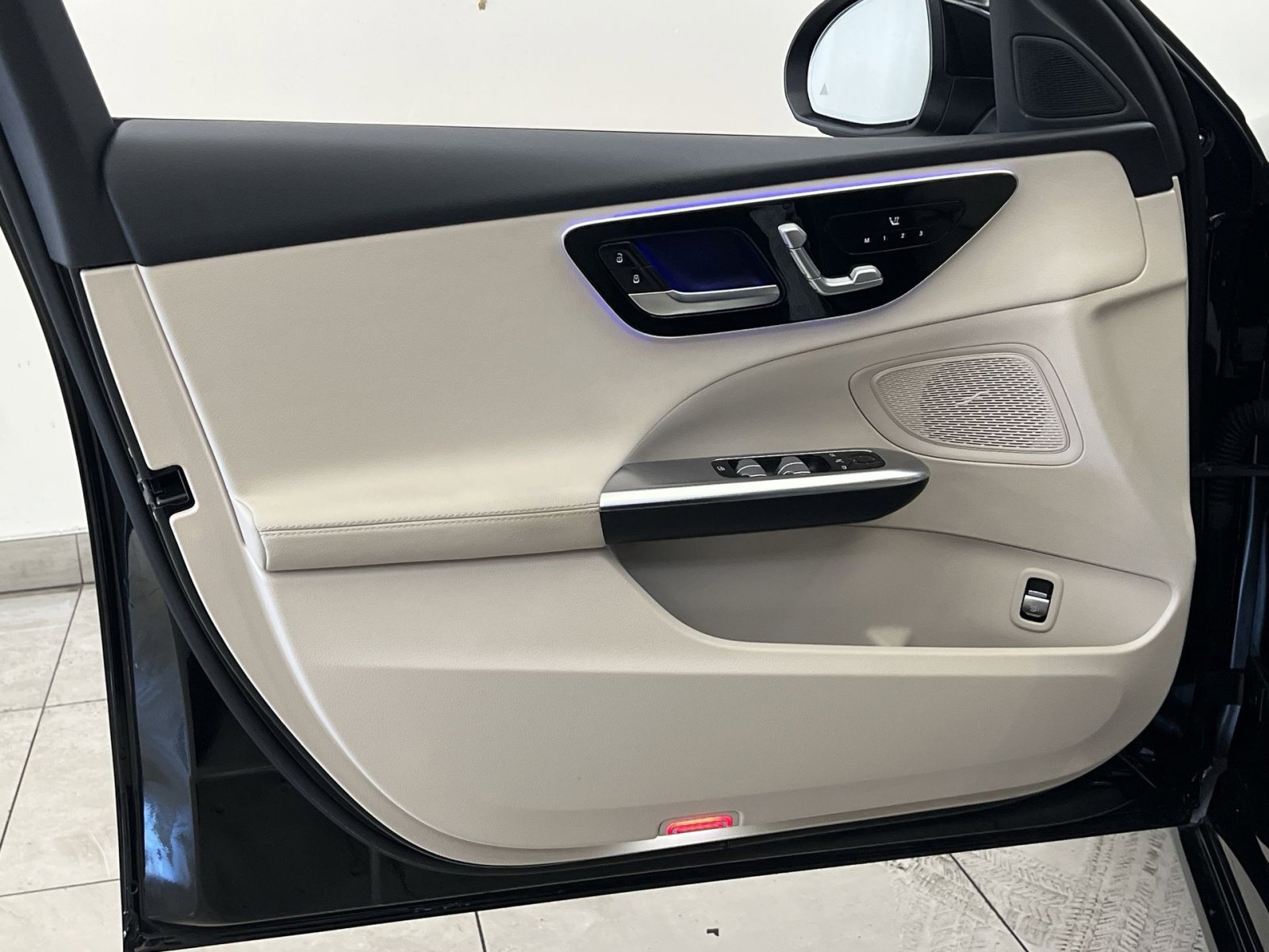 Used 2023 Mercedes-Benz C 300 4MATIC Sedan image 34