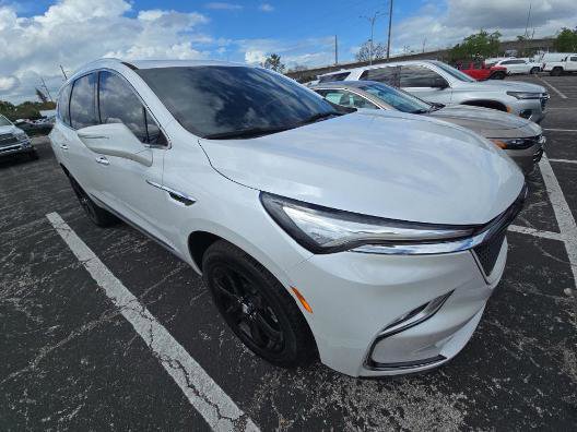 Used 2023 Buick Enclave Essence w/ Experience Buick Package image 1