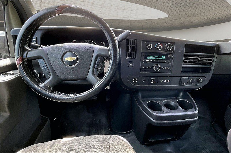 Used 2020 Chevrolet Express 2500 Extended w/ Communications Package RWD image 4