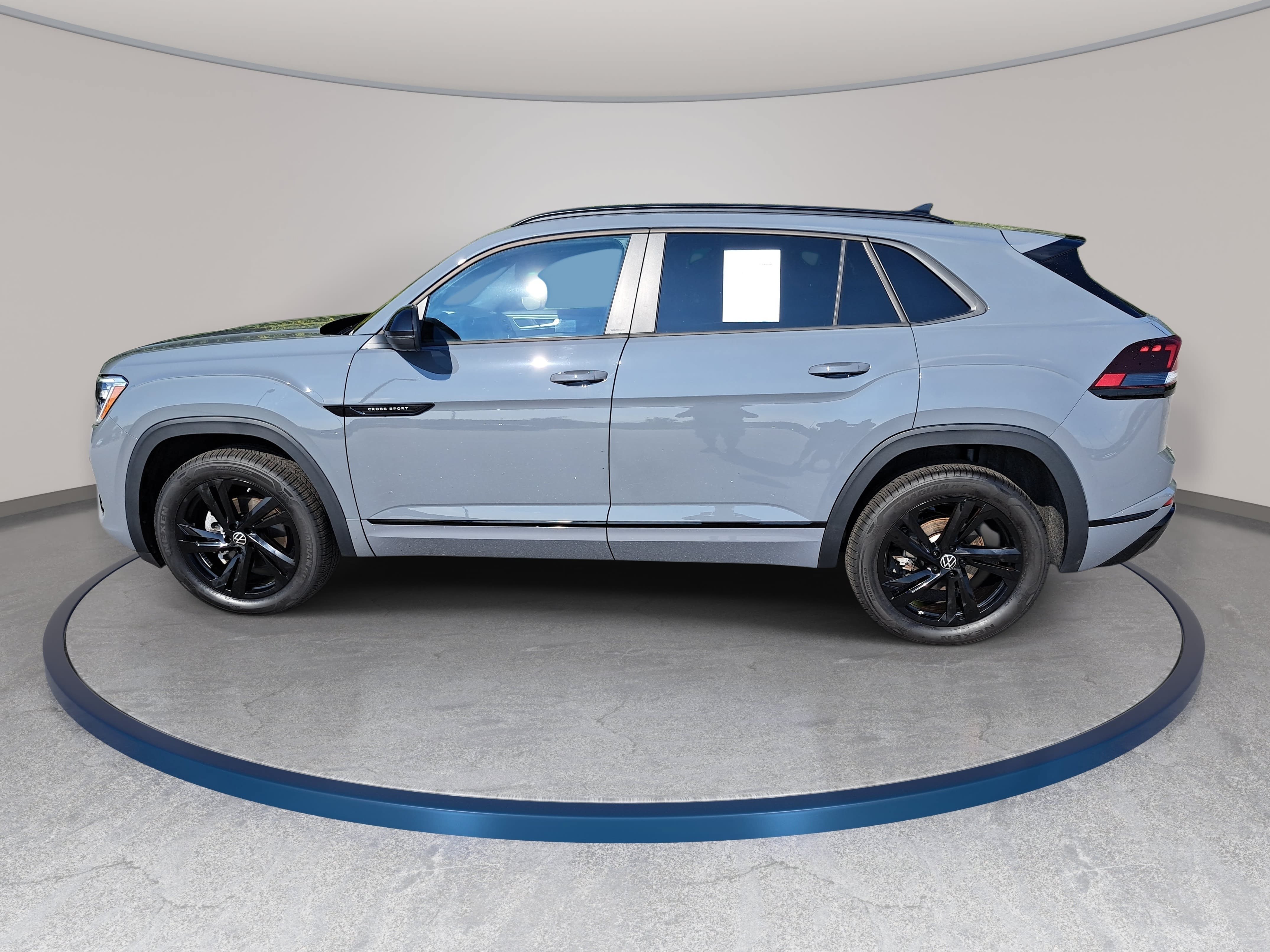 Certified 2026 Volkswagen Atlas Cross Sport SEL R-Line AWD/4WD image 8