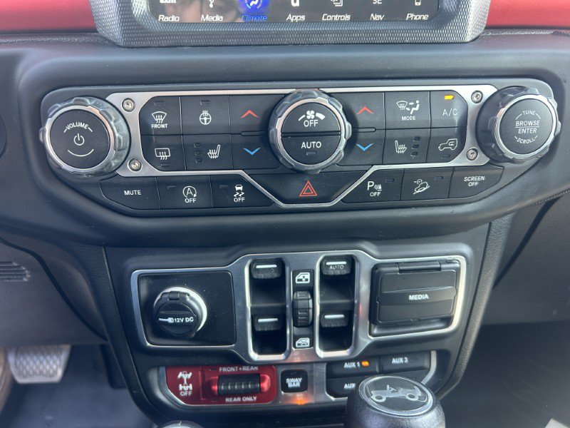 Used 2018 Jeep Wrangler Unlimited Rubicon w/ Dual Top Group AWD/4WD image 26