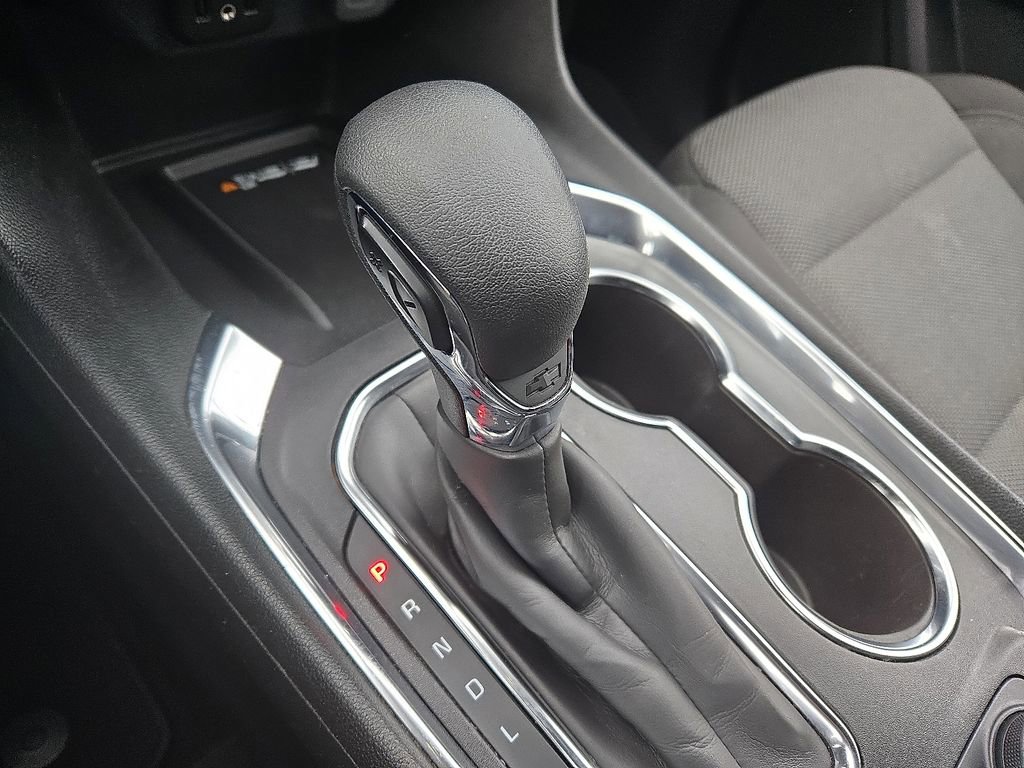 Used 2023 Chevrolet Traverse LT image 20