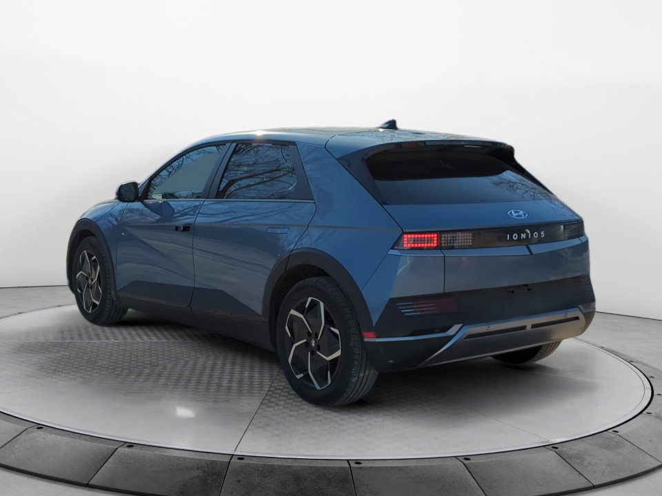 Certified 2024 Hyundai Ioniq 5 SE image 5
