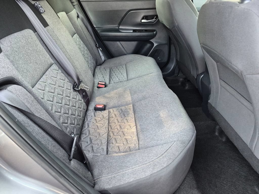 Used 2025 Nissan Kicks SV AWD/4WD image 24
