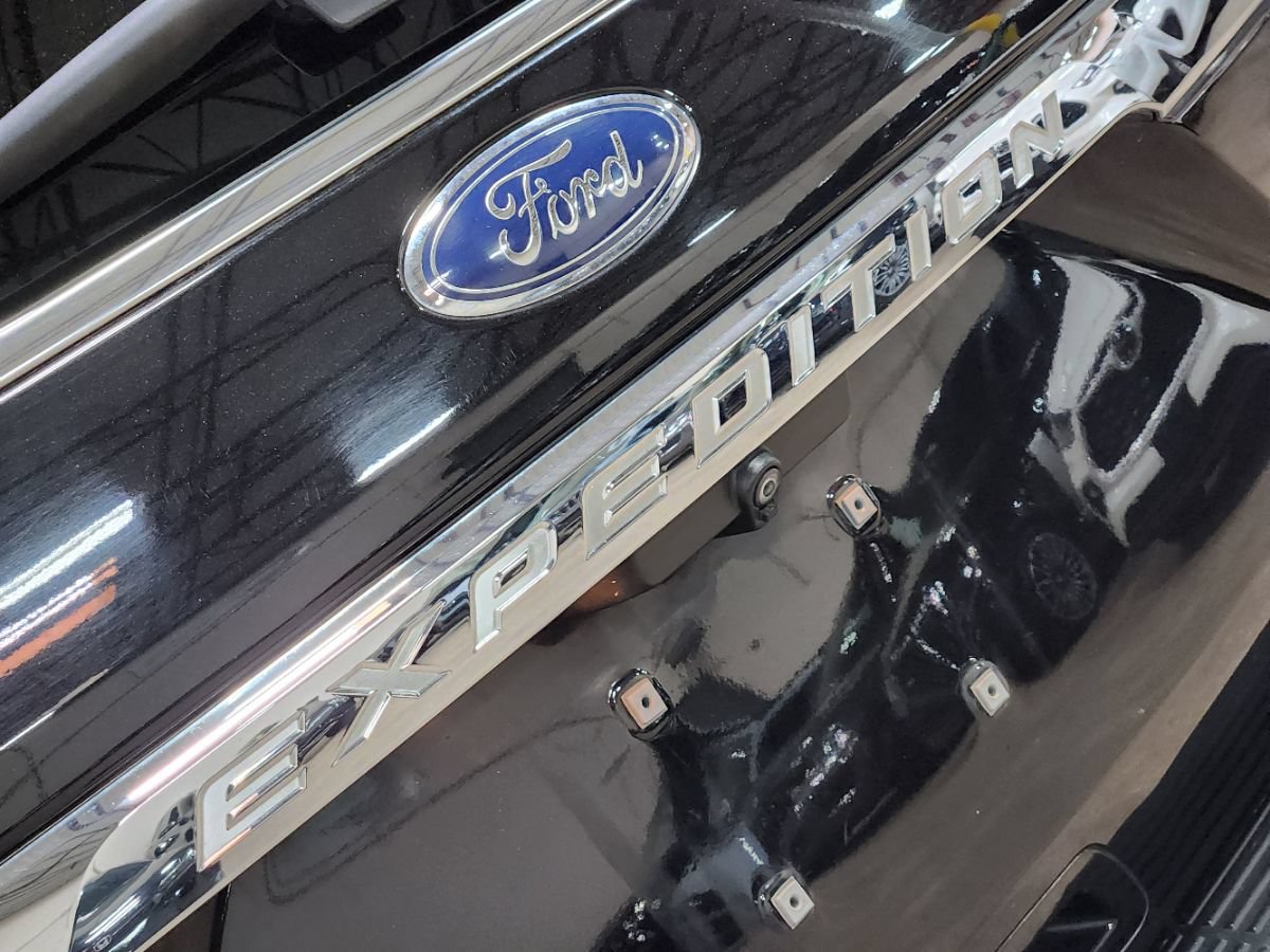 Used 2021 Ford Expedition Max Limited RWD image 23