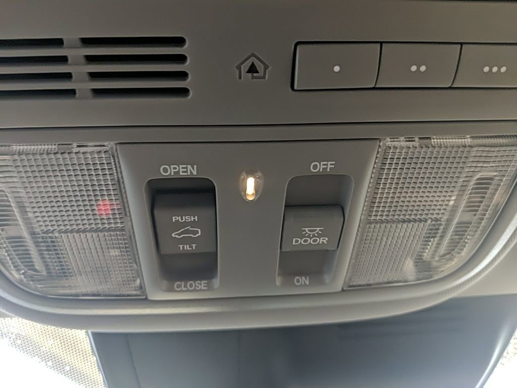 Used 2021 Honda CR-V EX-L image 27