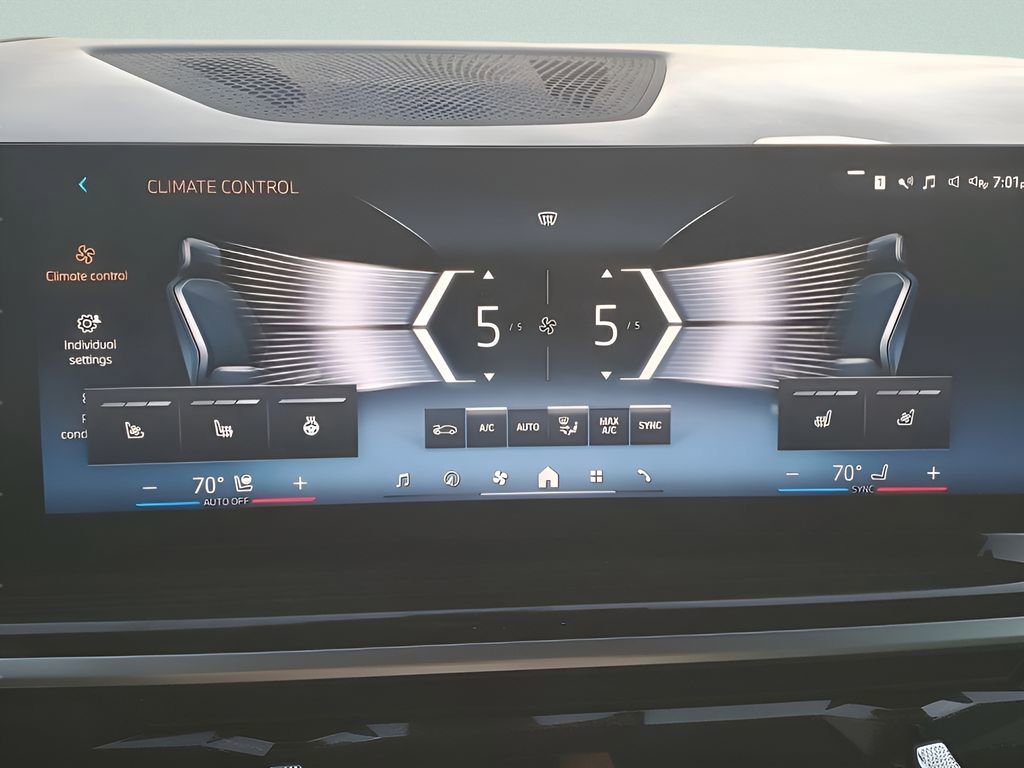 Used 2025 BMW X5 xDrive50e image 35