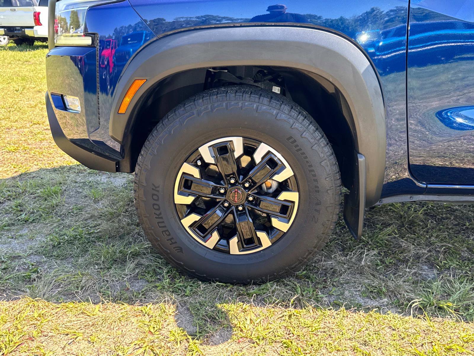 Used 2023 Nissan Frontier PRO-4X w/ Technology Package image 10