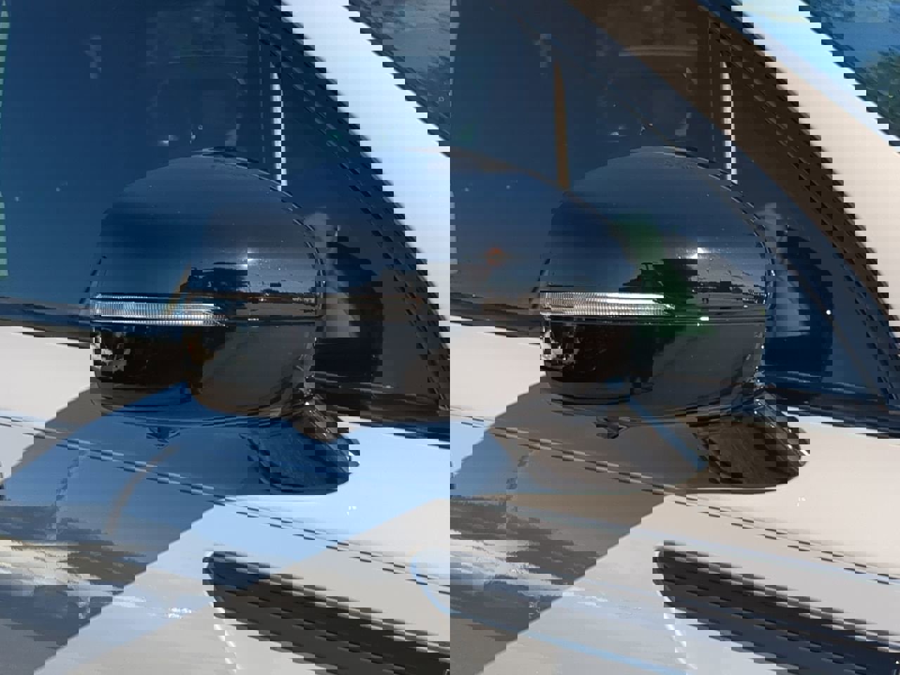 New 2025 Kia Sorento SX image 9