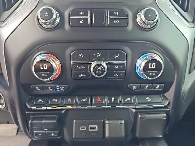 Used 2020 GMC Sierra 1500 SLT w/ SLT Premium Plus Package AWD/4WD image 30