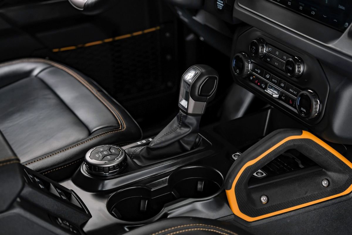 Used 2024 Ford Bronco Badlands image 32