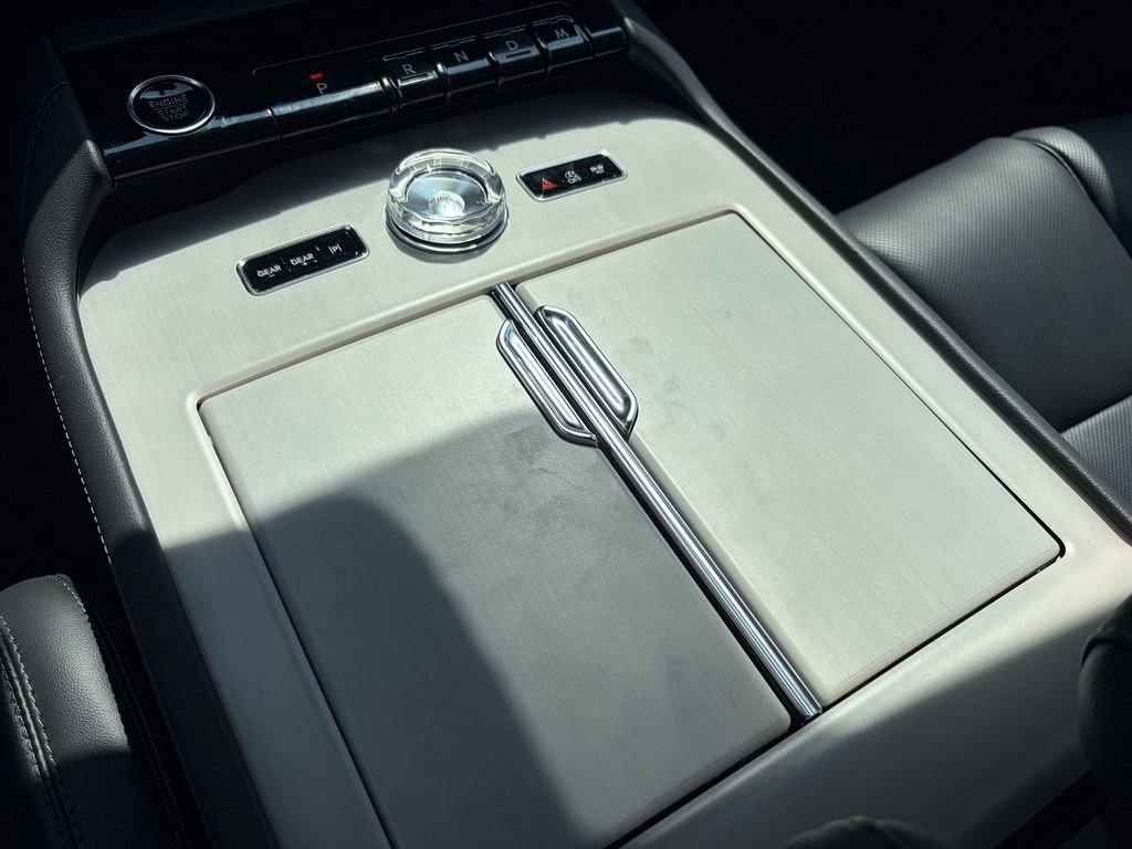 New 2027 Lincoln Navigator Premiere AWD/4WD image 39