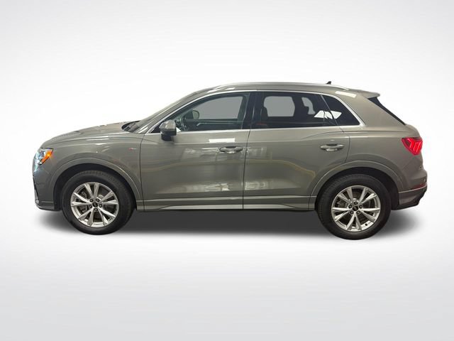 Used 2022 Audi Q3 2.0T Premium AWD/4WD image 2