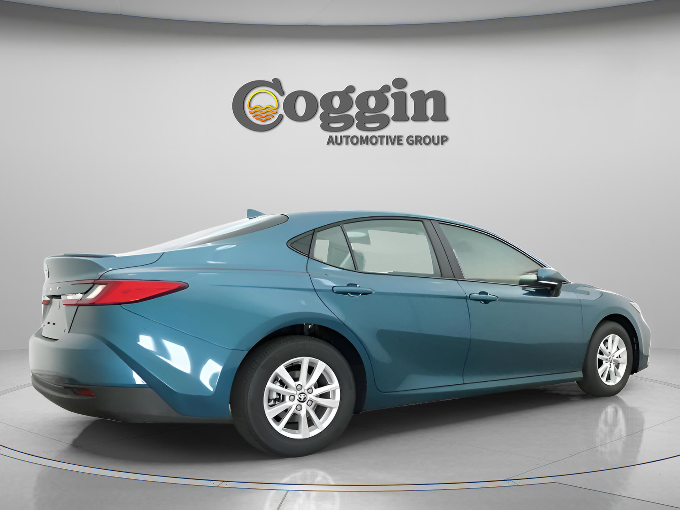 Used 2026 Toyota Camry LE w/ Convenience Package FWD image 17