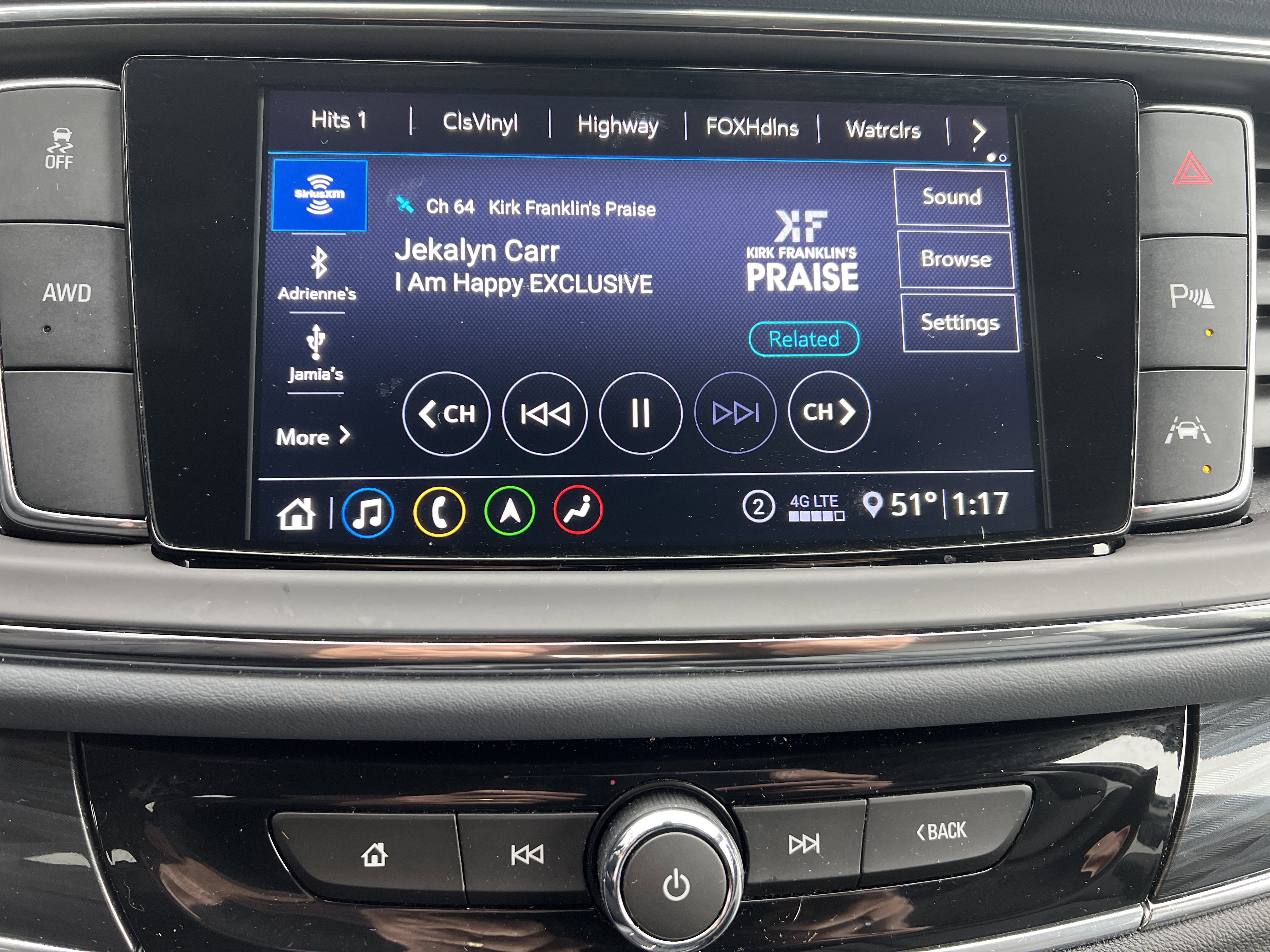 Used 2021 Buick Enclave Premium w/ Sun and Sites Package image 23