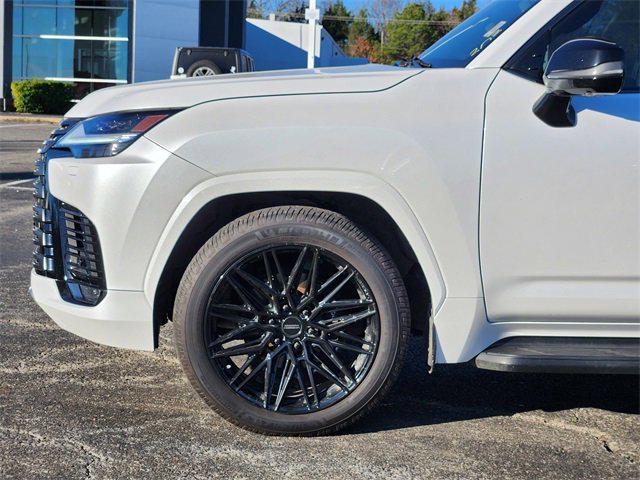 Used 2023 Lexus LX 600 4WD w/ Appearance Package image 9