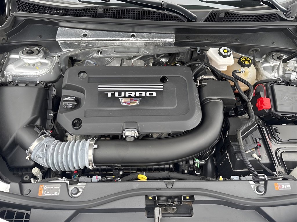 Certified 2022 Cadillac XT4 Premium Luxury w/ Enhanced Visibility Package image 8