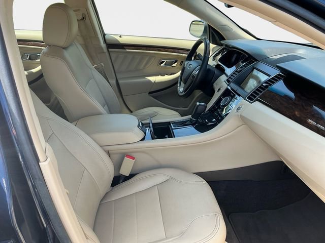 Used 2017 Ford Taurus Limited FWD image 16