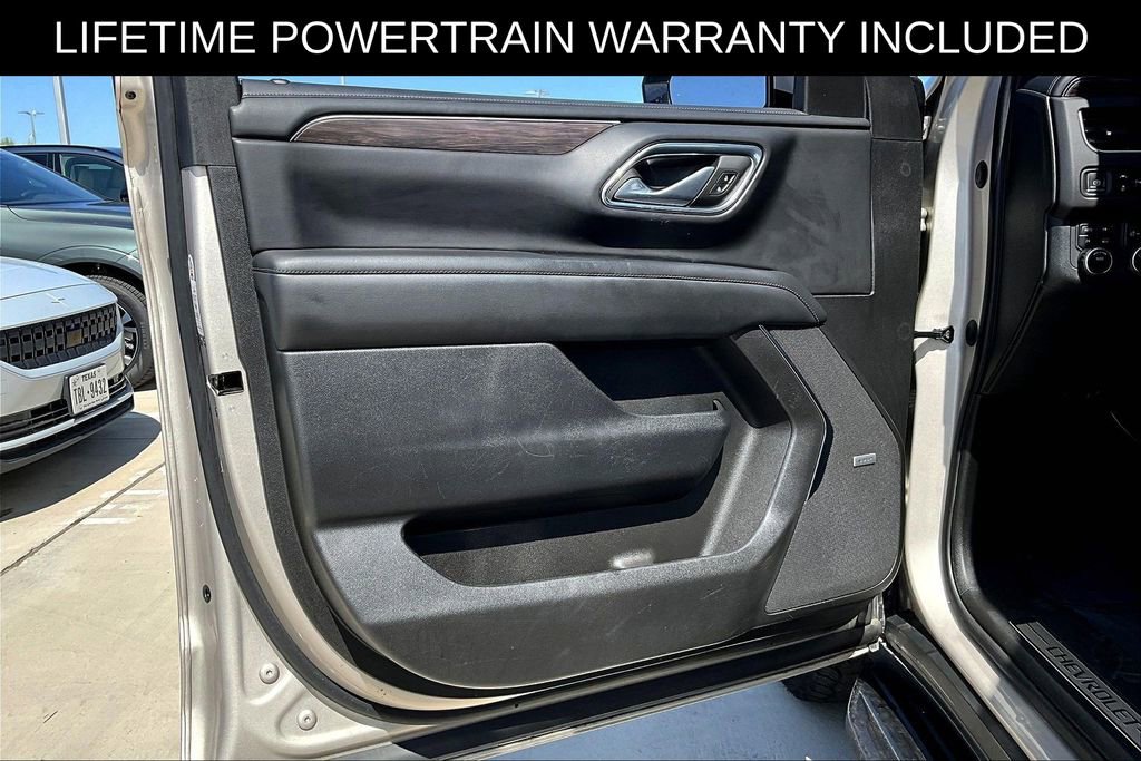 Used 2023 Chevrolet Suburban LT image 22