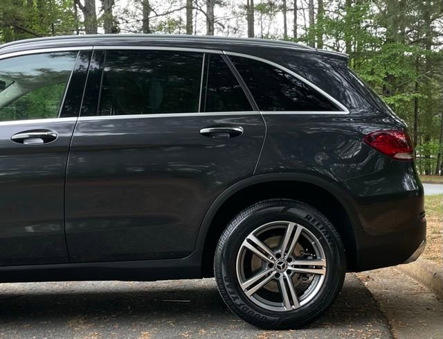 Used 2020 Mercedes-Benz GLC 300 w/ Premium Package image 4