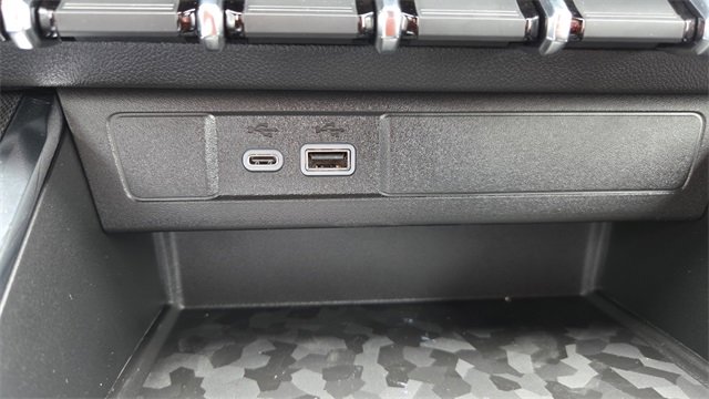 New 2026 GMC Canyon Elevation w/ Convenience Package image 28