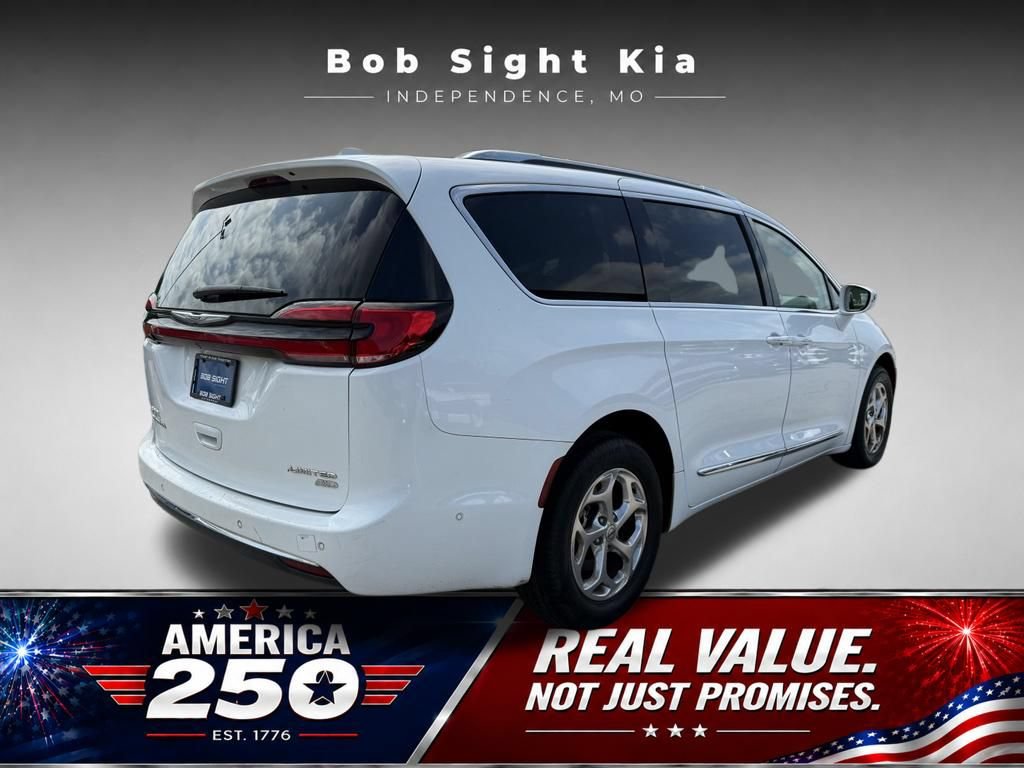Used 2021 Chrysler Pacifica Limited w/ Premium & Safety Sphere Group AWD/4WD image 12