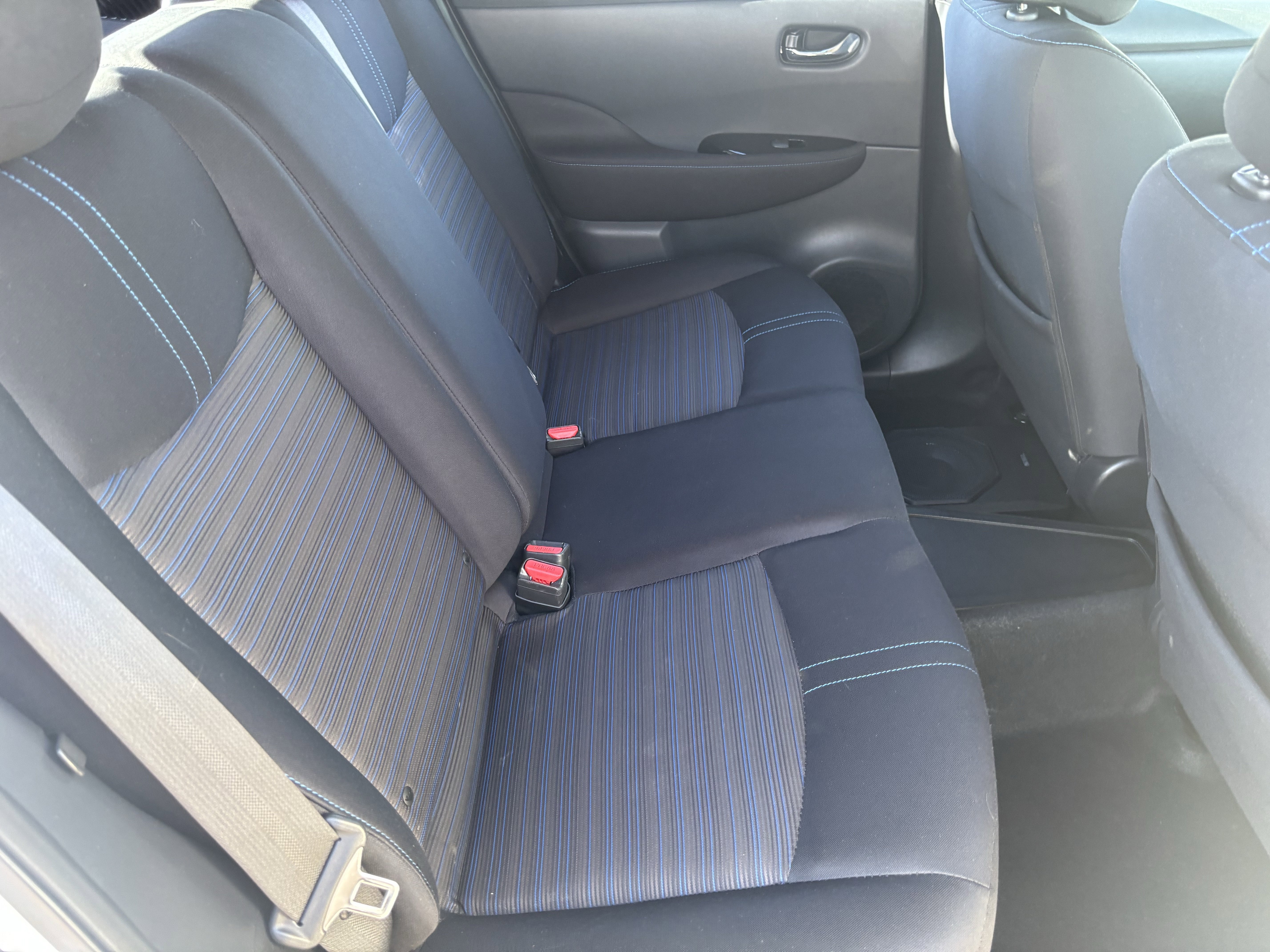 Used 2019 Nissan Leaf SV w/ Protection Package image 12