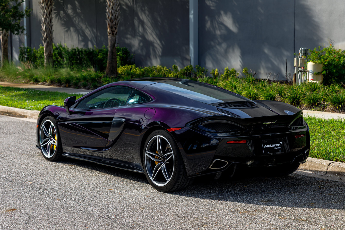 Used 2018 McLaren 570S RWD image 29