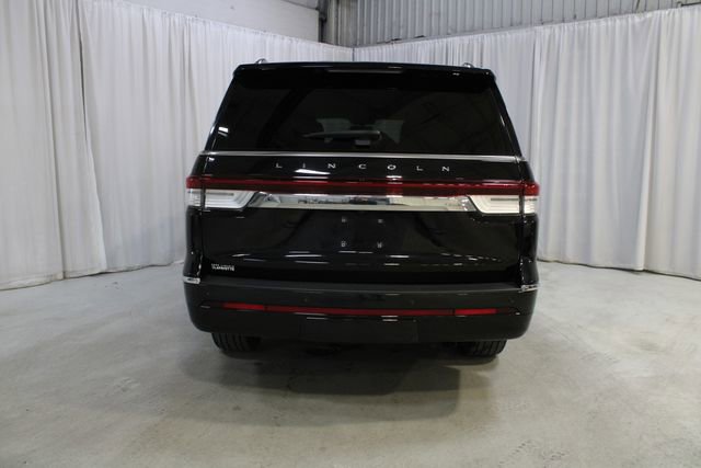 Certified 2023 Lincoln Navigator L Reserve image 35