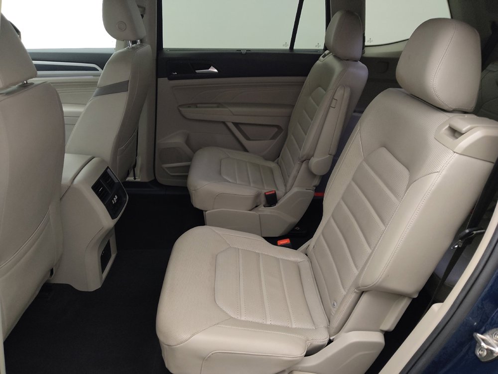 Used 2021 Volkswagen Atlas SEL Premium image 18
