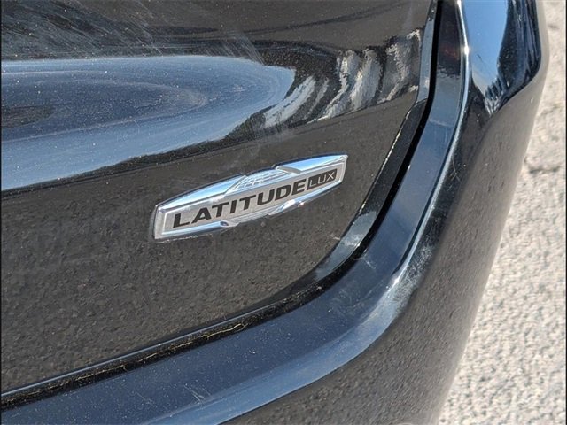 Used 2022 Jeep Compass Latitude w/ Sun and Sound Group image 18
