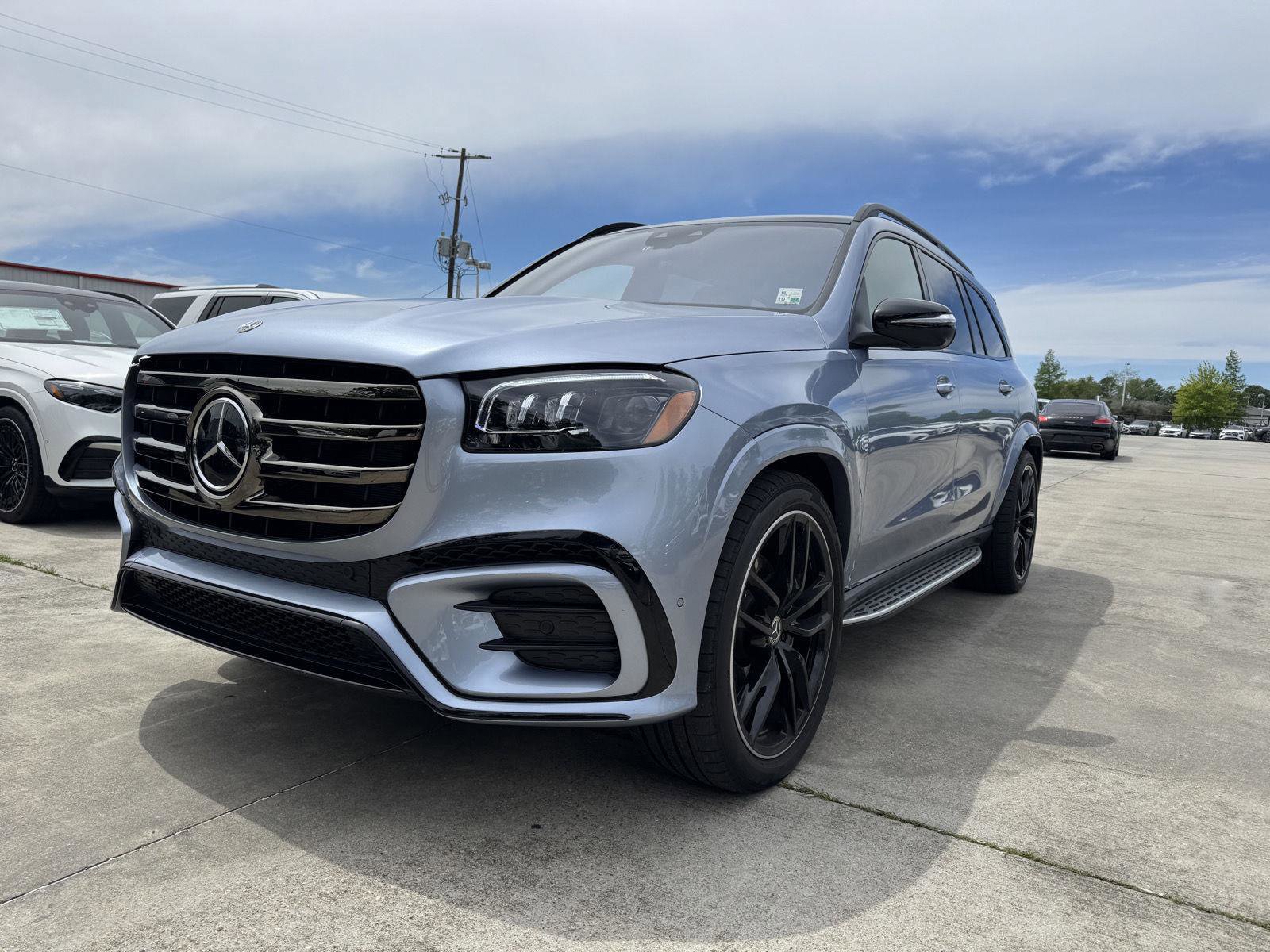 Certified 2026 Mercedes-Benz GLS 580 4MATIC image 3