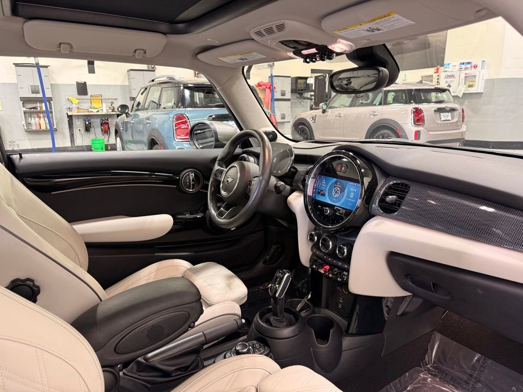 Certified 2022 MINI Cooper S image 25