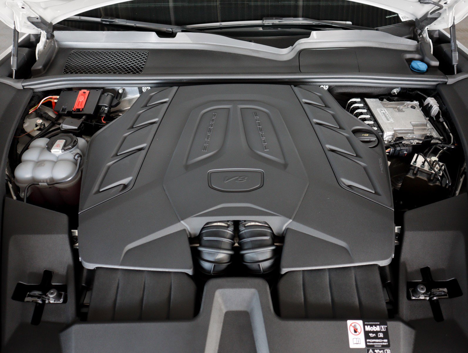 Used 2026 Porsche Cayenne S image 27