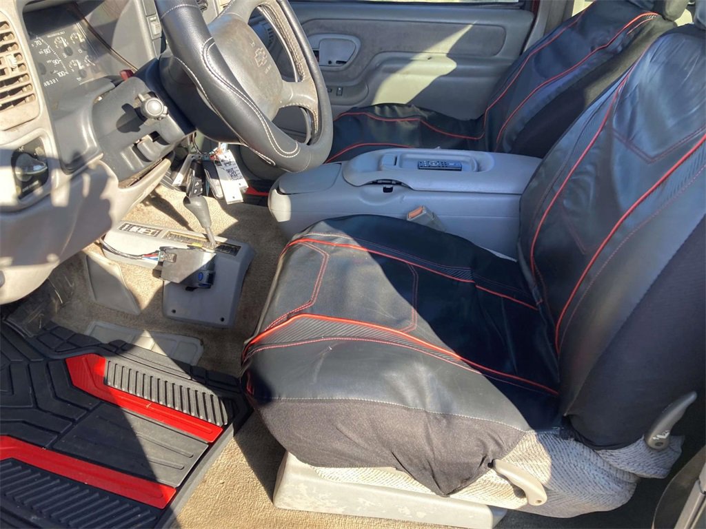 Used 1998 Chevrolet Silverado 1500 Base w/ Preferred Equipment Group 2 image 14