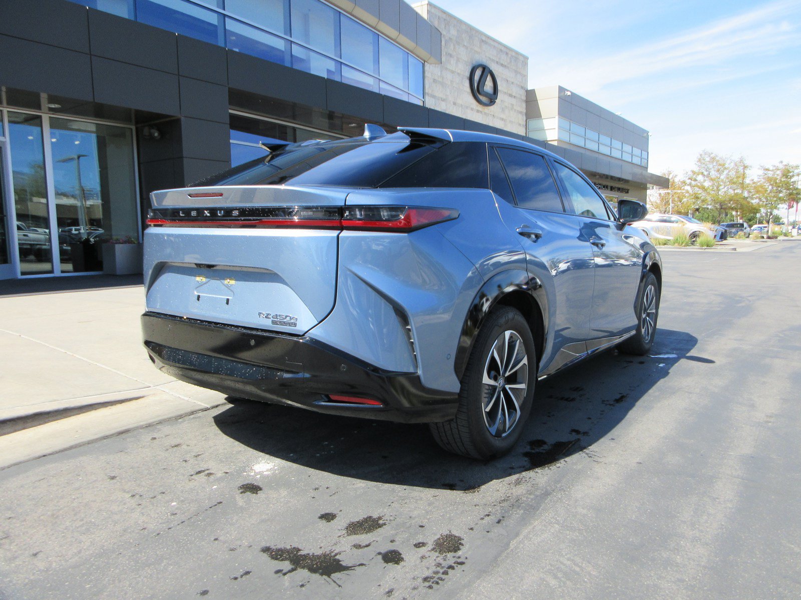 Used 2023 Lexus RZ 450e Premium w/ Technology Package AWD/4WD image 9