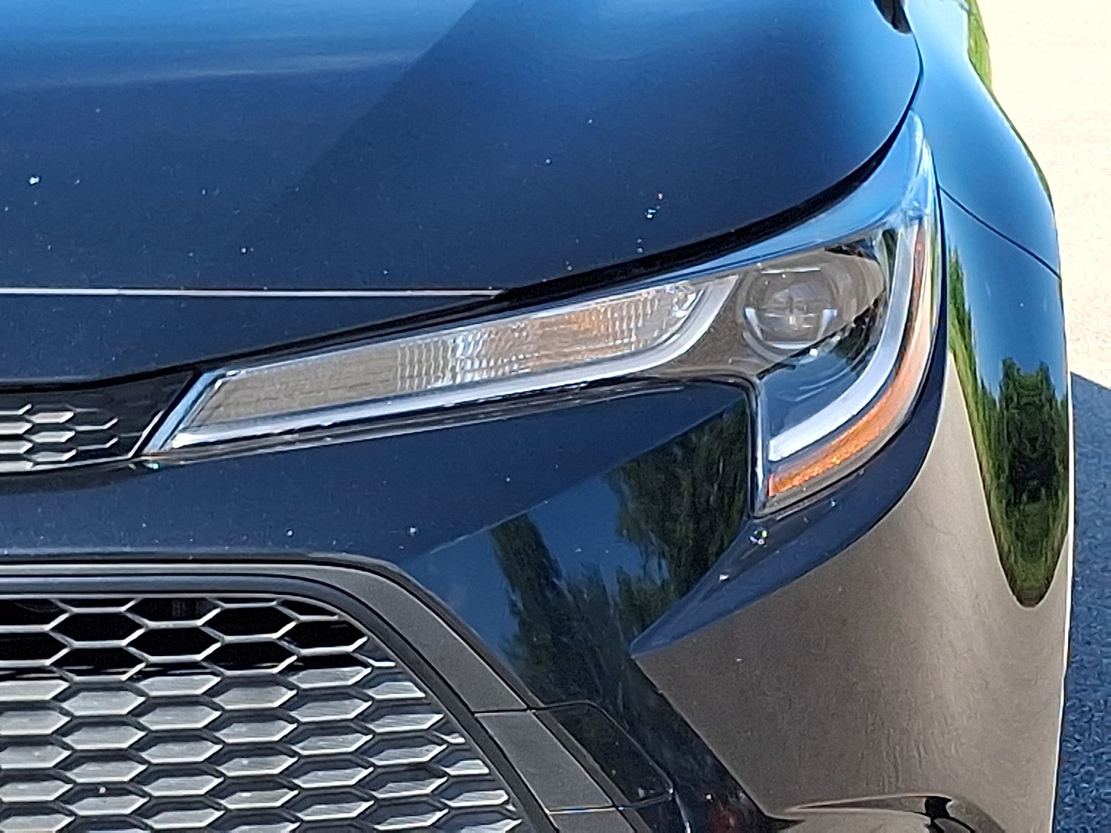 Used 2022 Toyota Corolla LE w/ LE Convenience Package FWD image 27