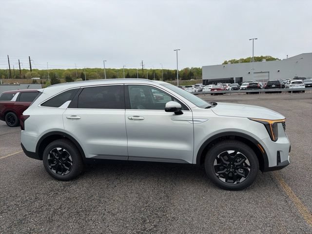 New 2026 Kia Sorento S AWD/4WD image 2