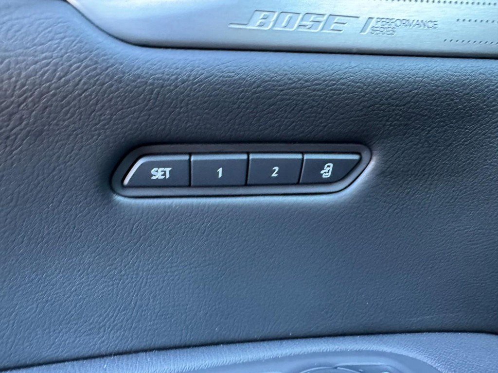 Used 2021 Cadillac XT5 Premium Luxury w/ LPO, Floor Liner Package FWD image 17