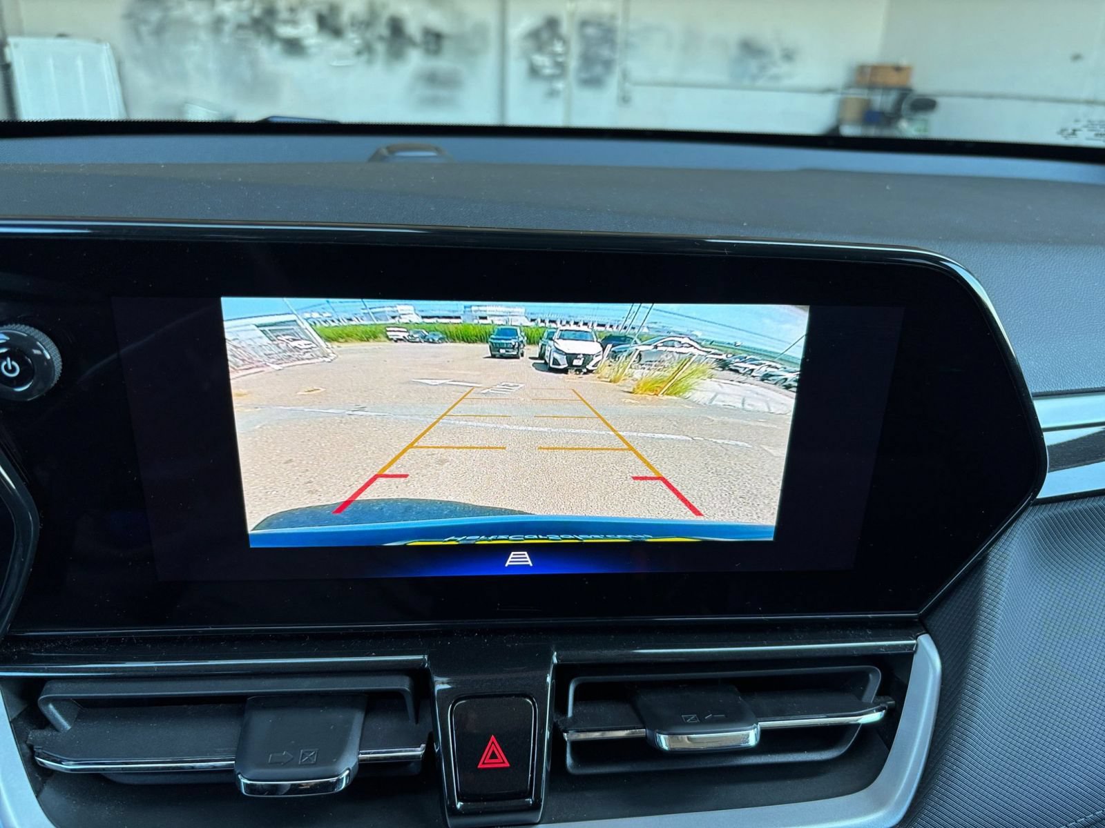 Used 2025 Chevrolet TrailBlazer LT FWD image 21