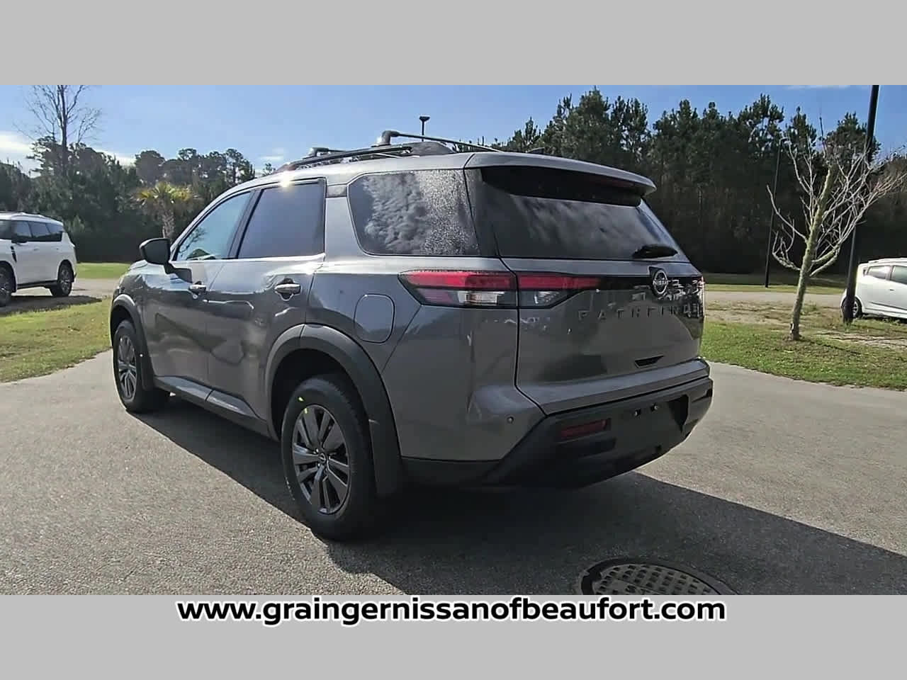 New 2026 Nissan Pathfinder SV FWD image 28
