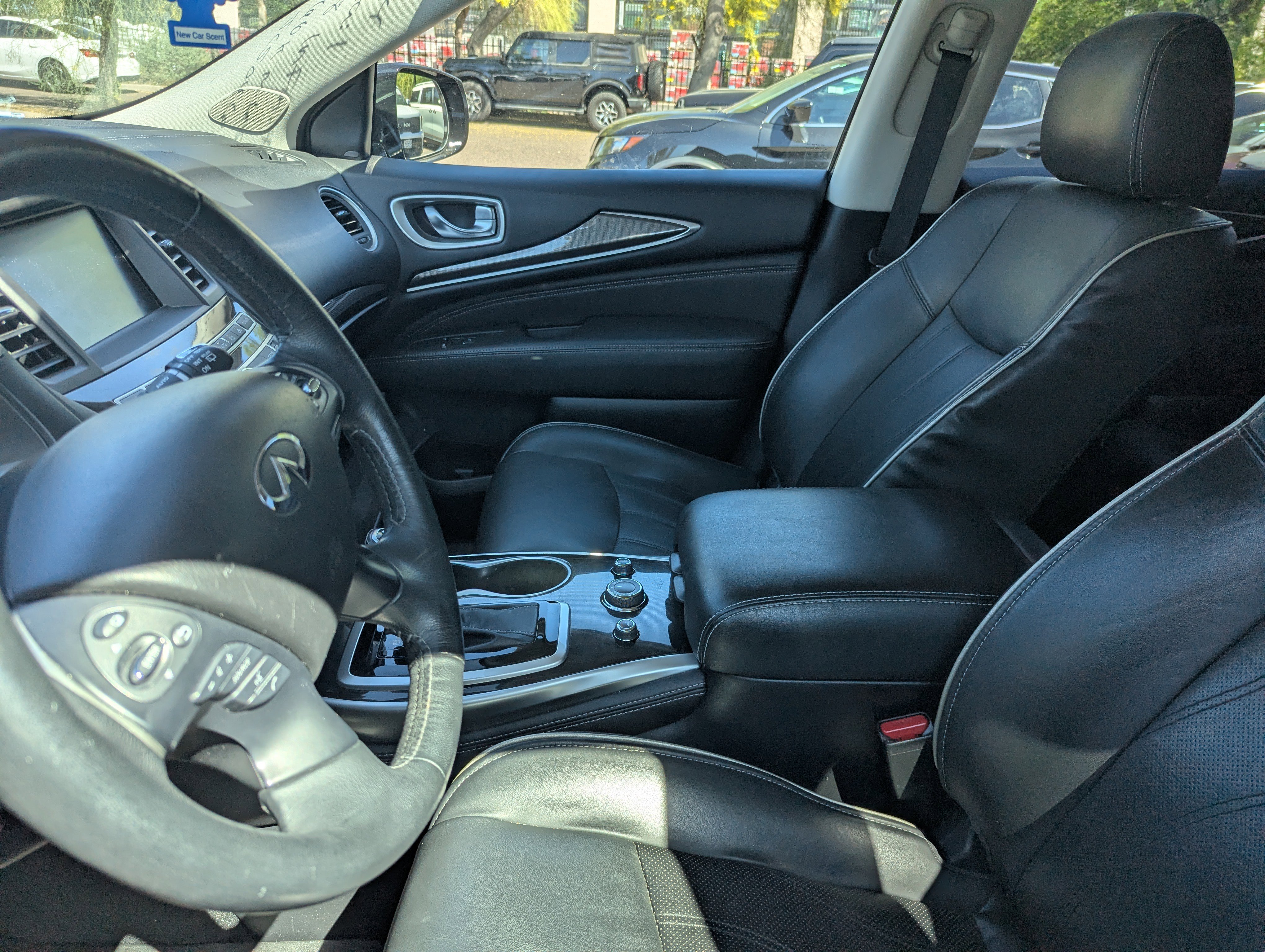 Used 2018 INFINITI QX60 AWD w/ Premium Plus Package image 15