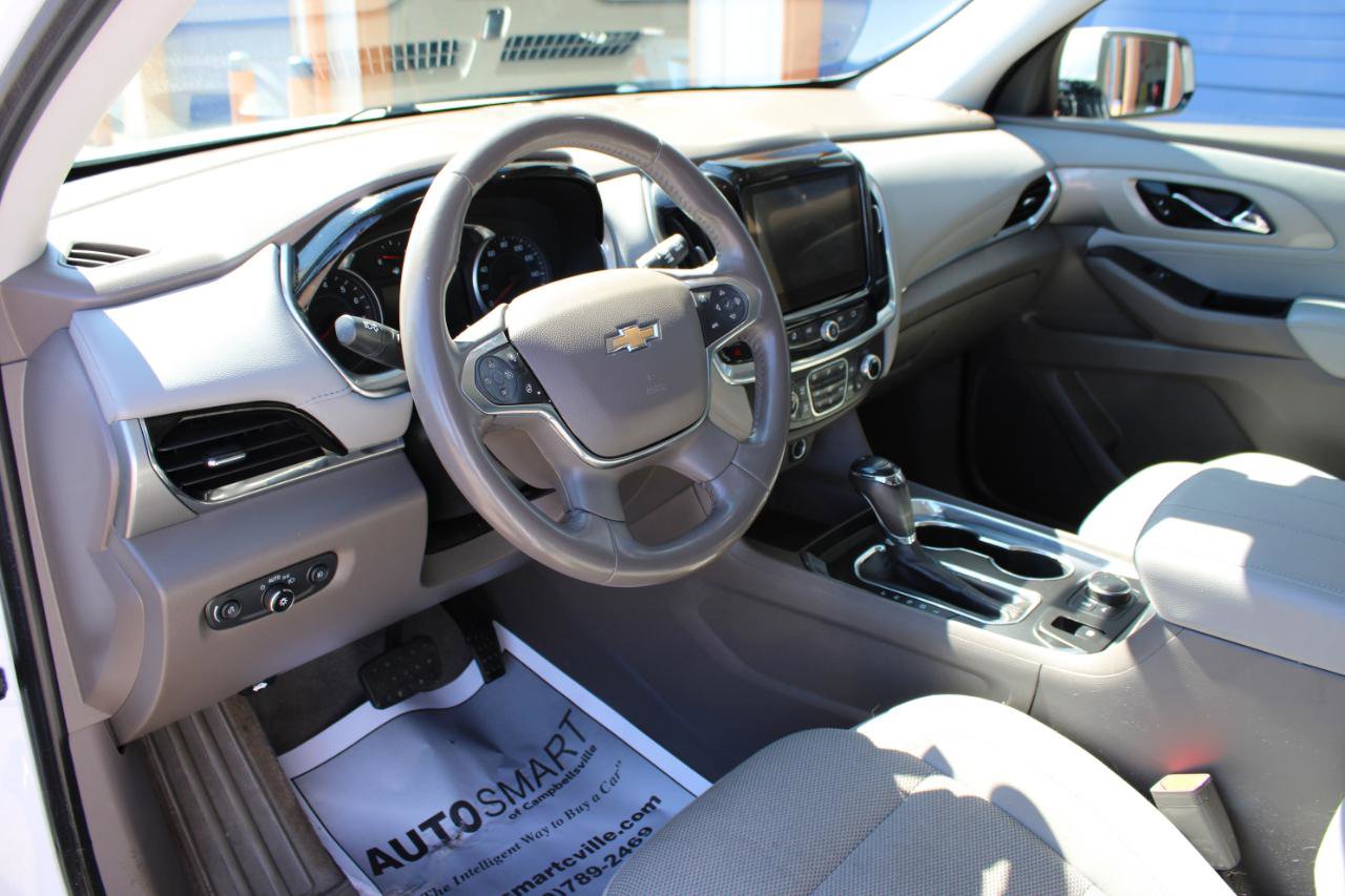Used 2020 Chevrolet Traverse LT w/ Driver Confidence II Package AWD/4WD image 15