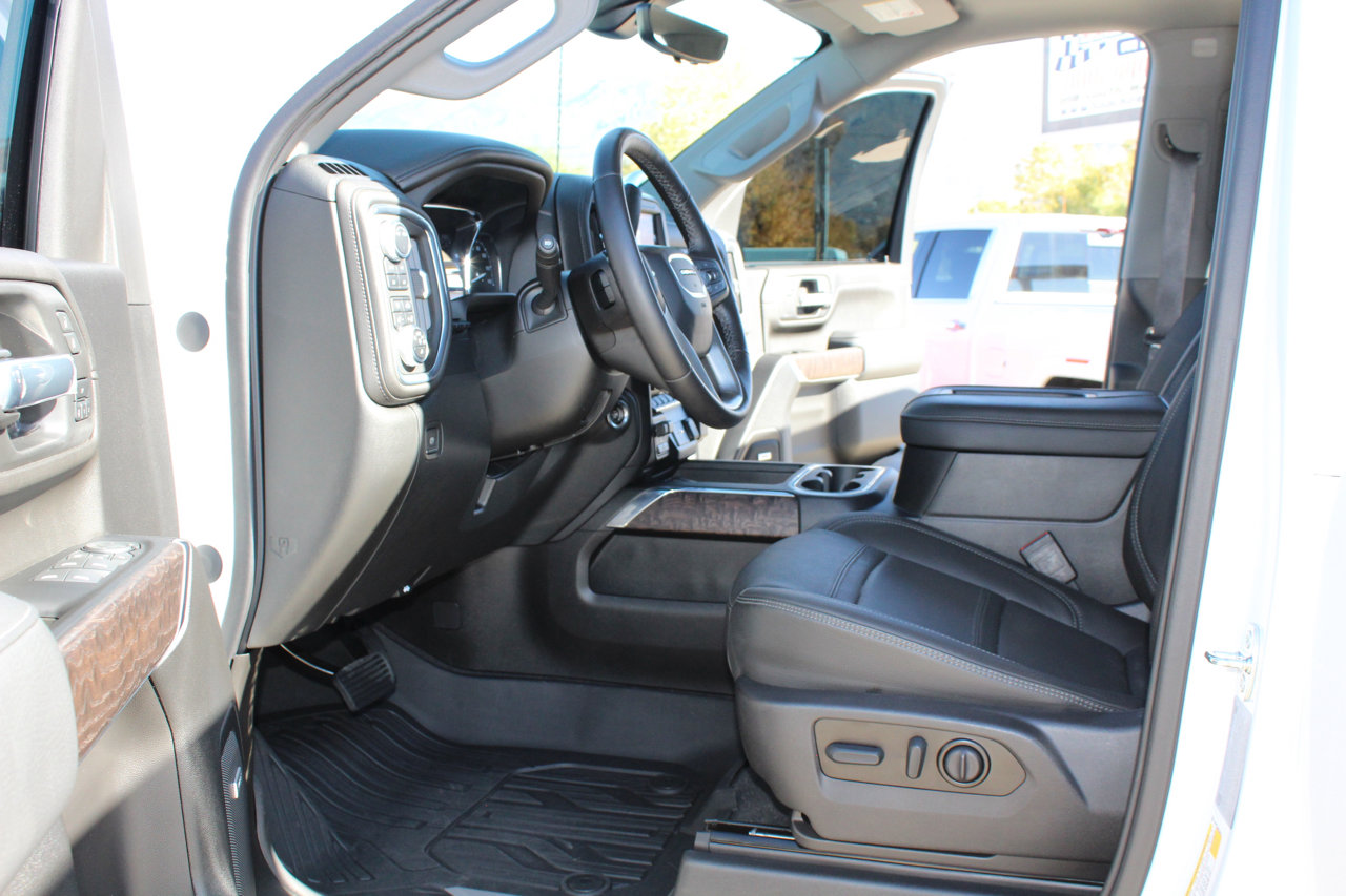 Used 2022 GMC Sierra 3500 Denali w/ Denali Ultimate Package image 52