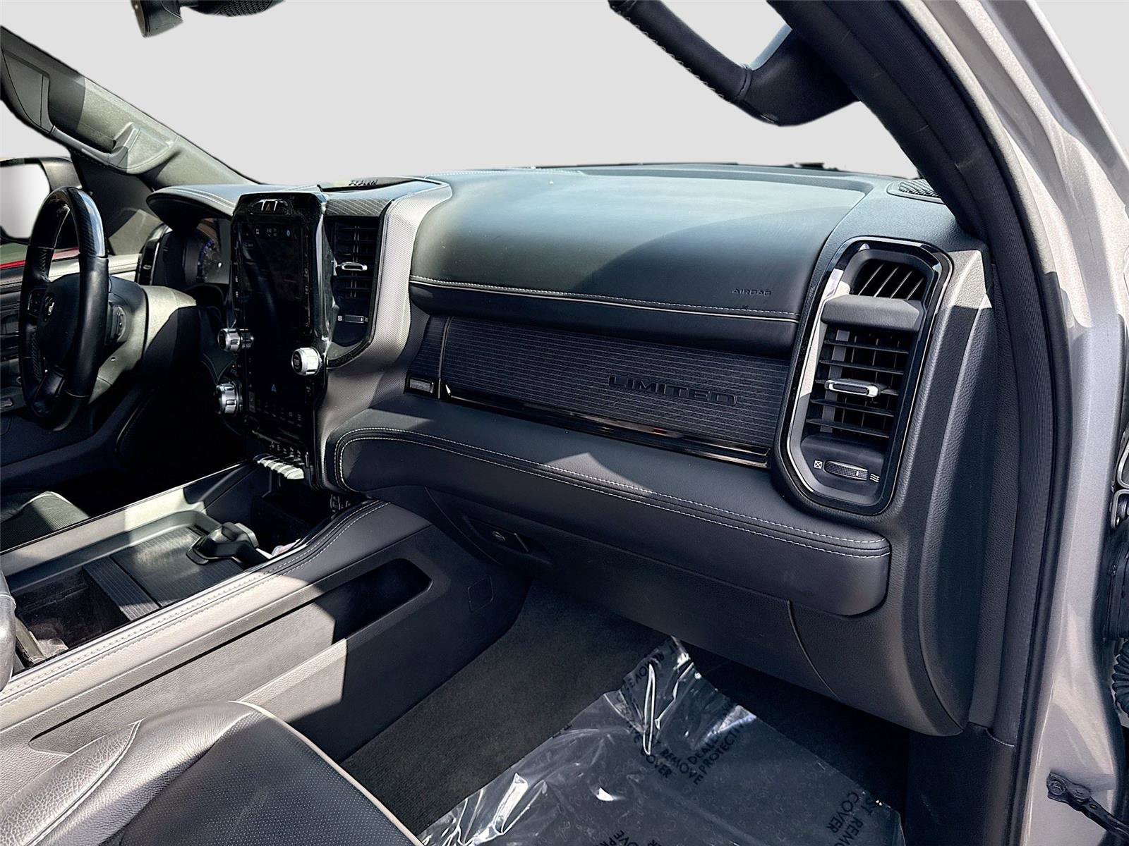 Used 2022 RAM 1500 Limited image 28