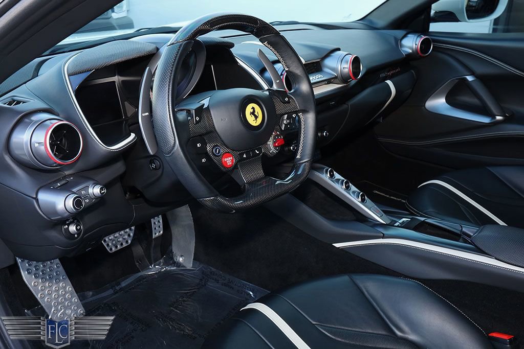 Used 2020 Ferrari 812 Superfast image 18