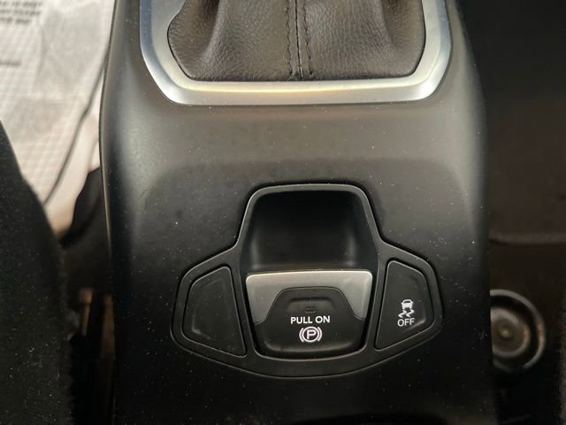 Used 2019 Jeep Renegade Sport FWD image 42