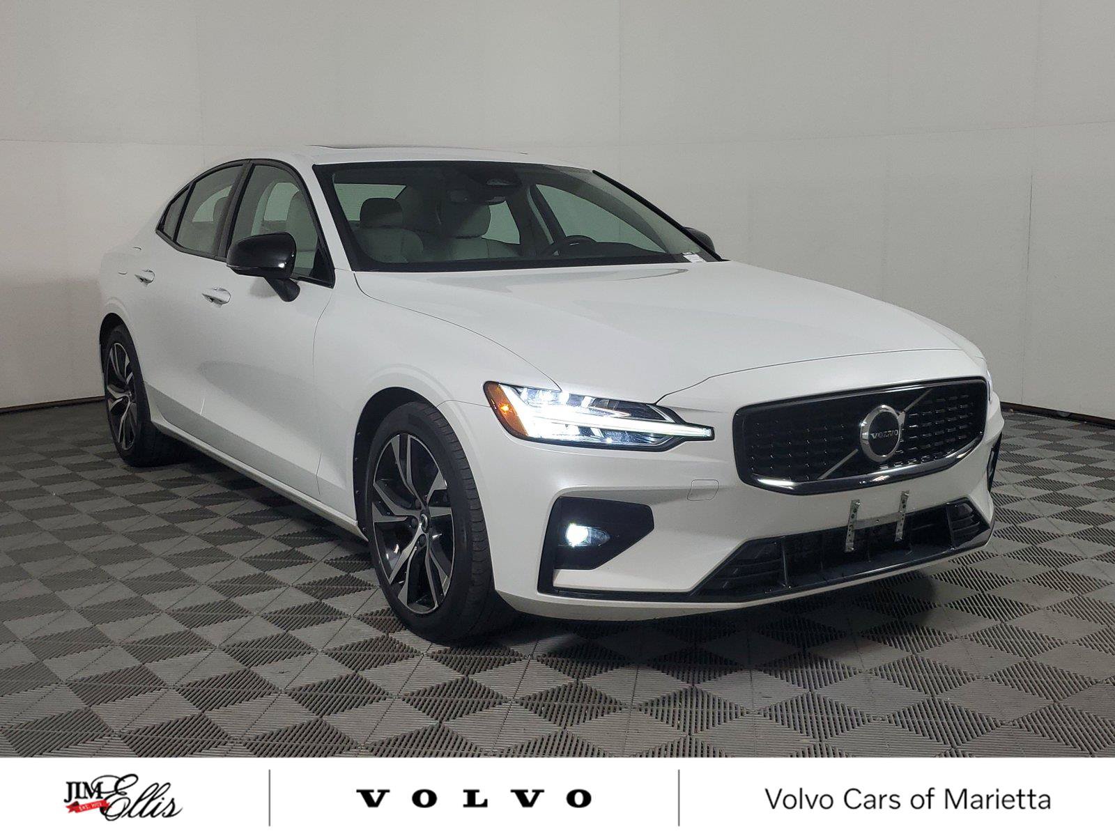 Certified 2024 Volvo S60 B5 Core FWD image 1