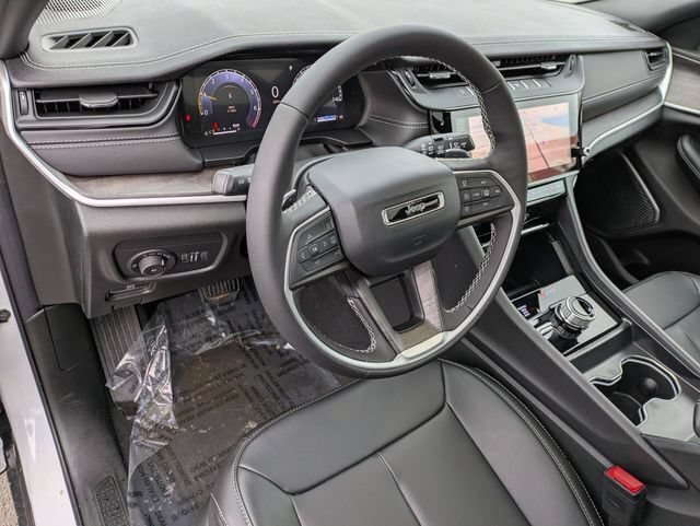New 2026 Jeep Grand Cherokee Limited AWD/4WD image 13